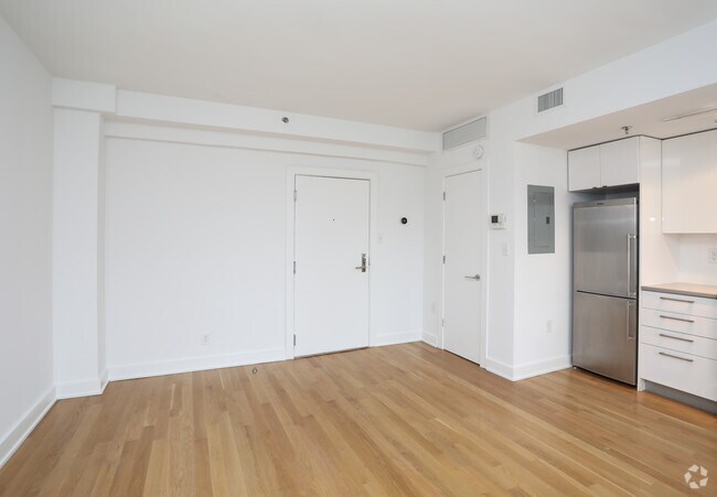 Studio - 1BR, 1BA - 350 SF