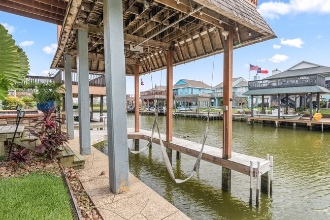 Building Photo - 5 S Sandpiper