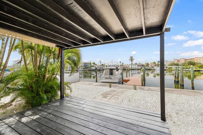 Photo - 231 E Madeira Ave