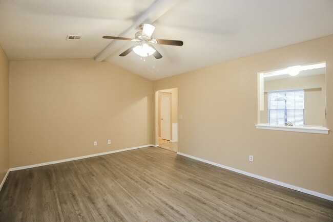 Photo - 9705 Oaktree Terrace