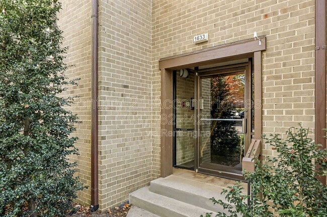 Photo - 1633 Parkcrest Cir Unidad 100