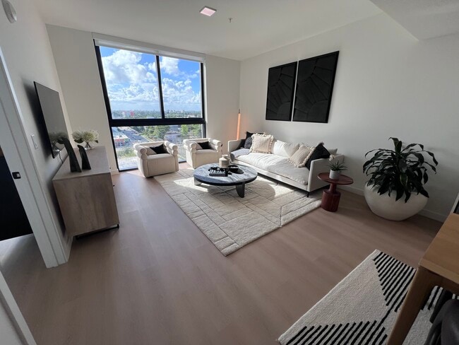 120 NW 31st St Unit A2