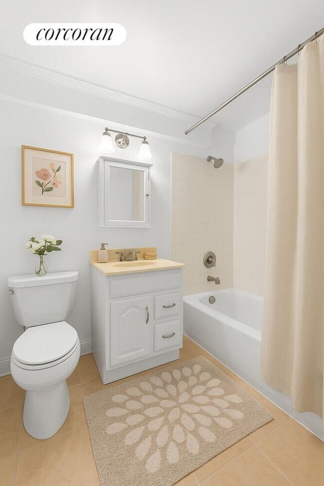 Photo - 201 E 25th St