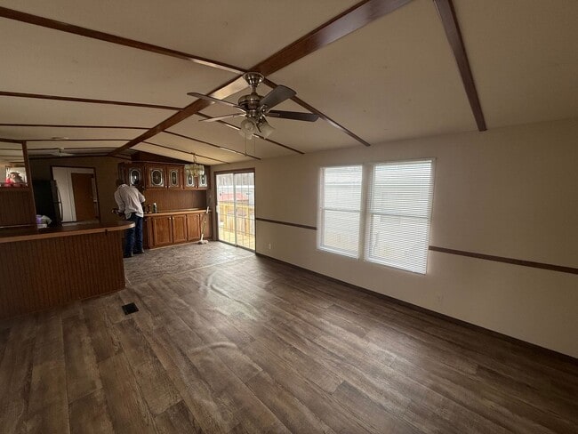 Photo - For Rent Deer Run