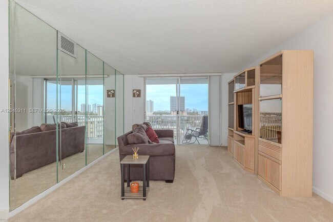 Photo - 137 Golden Isles Dr Unit 809