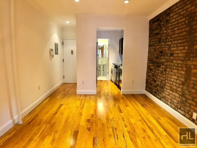 Photo - MOTT STREET Unit 4A