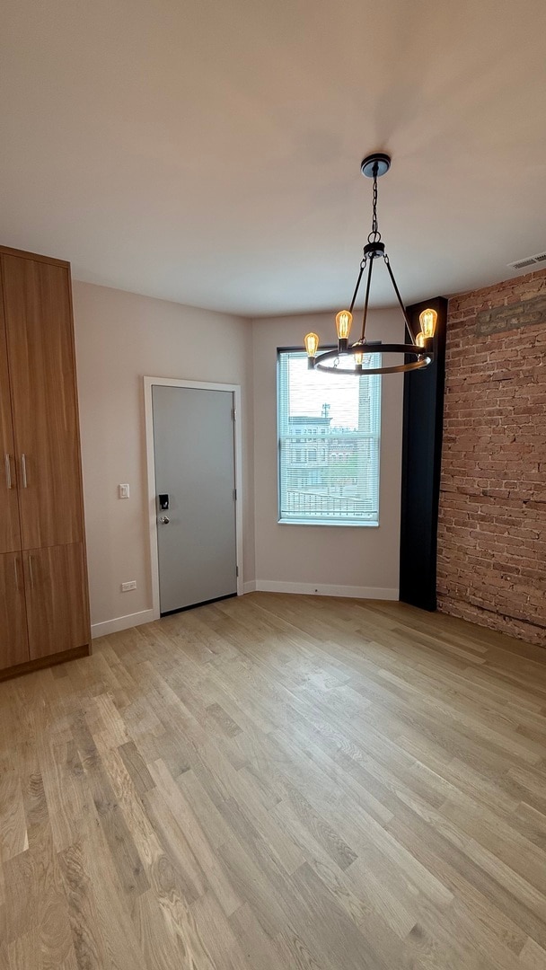 Photo - 1118 S Western Ave