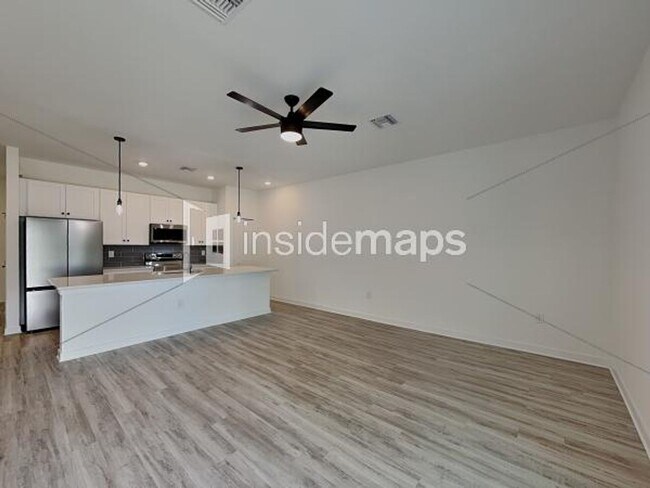 Photo - 1131 Abrams Blvd