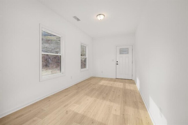 Photo - 4410 Ross Estates Ct SW