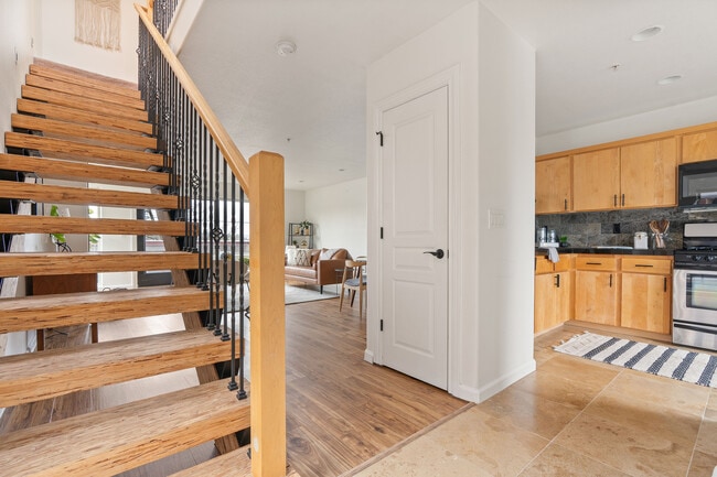 Building Photo - 17040 SW Whitley Way Unit 200