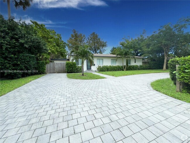 Building Photo - 5401 W Broward Blvd Rental