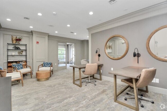 Building Photo - 255 E 176th St Rental