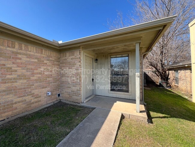 Building Photo - 1116 Landsdale Ln