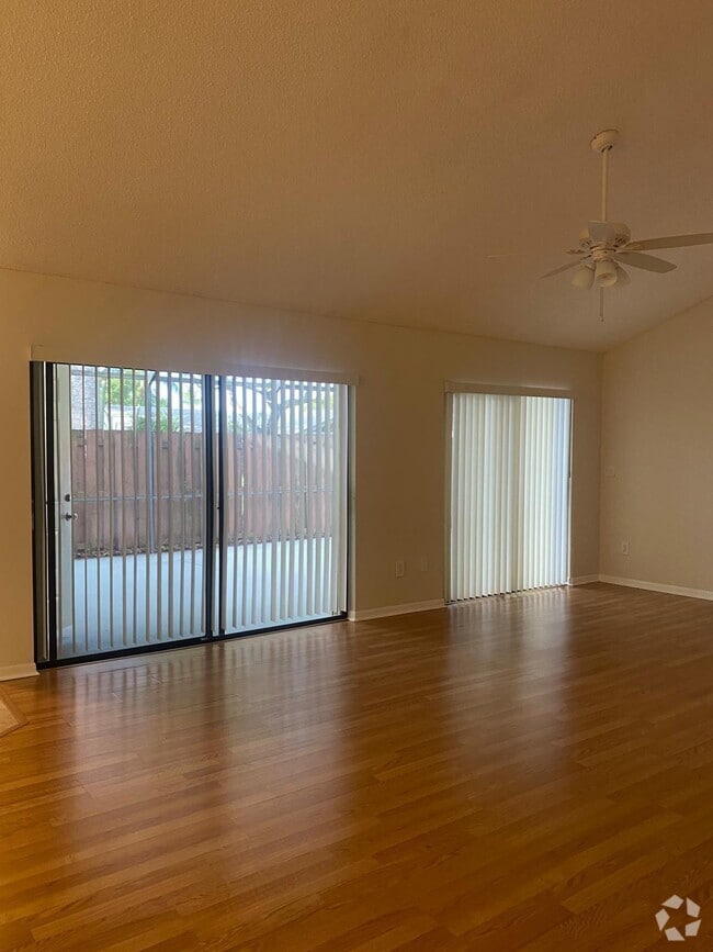 Building Photo - 1230 Summit Pl Cir Rental