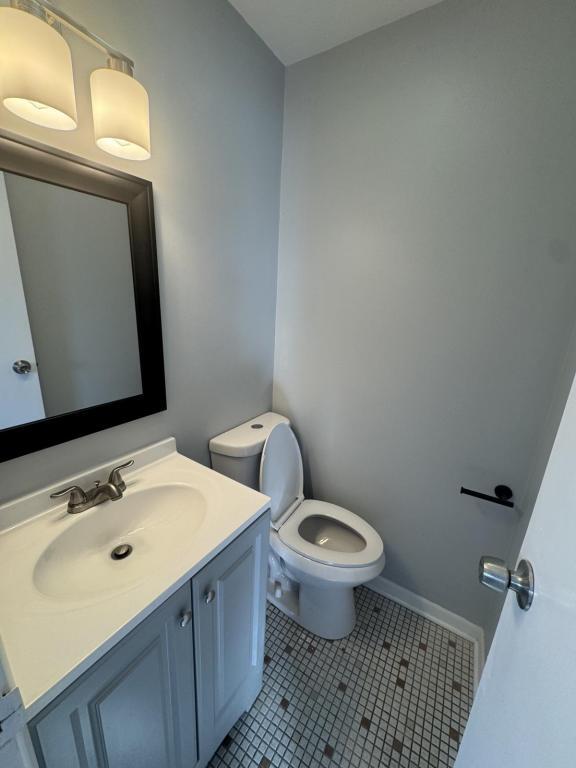 Photo - 116 N Hickory St