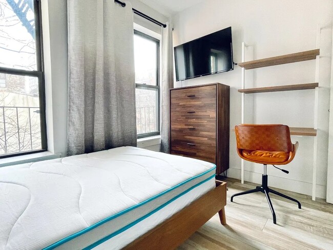 Furnished room/NOT APARTMENT