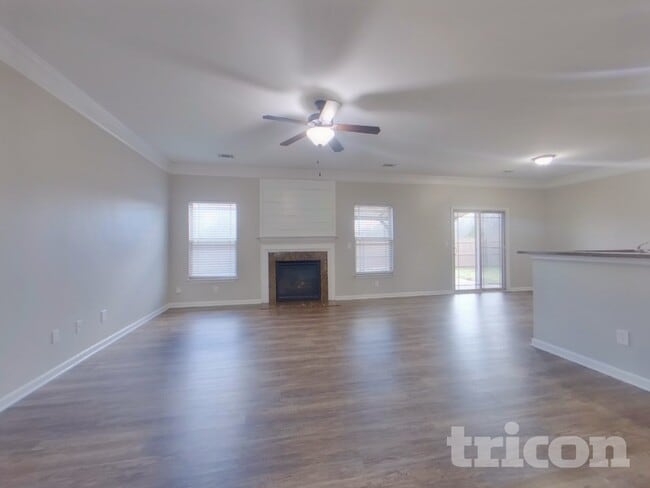 Photo - 510 Norwell Ln
