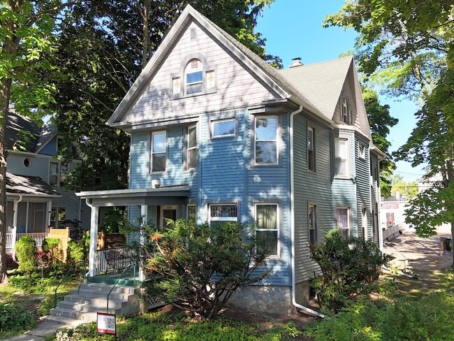 Building Photo - 1804 Madison St Unit #1