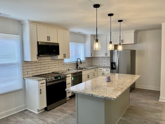 Photo - 2038 Tyvola Rd