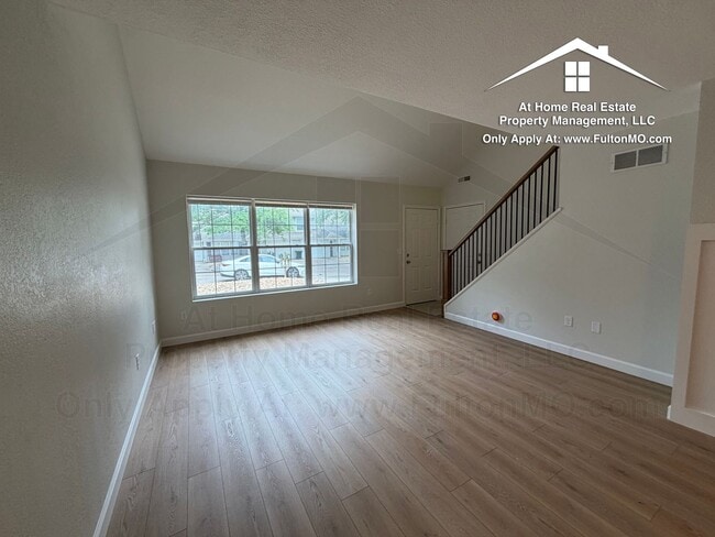 Photo - 1011 Greystone Ct