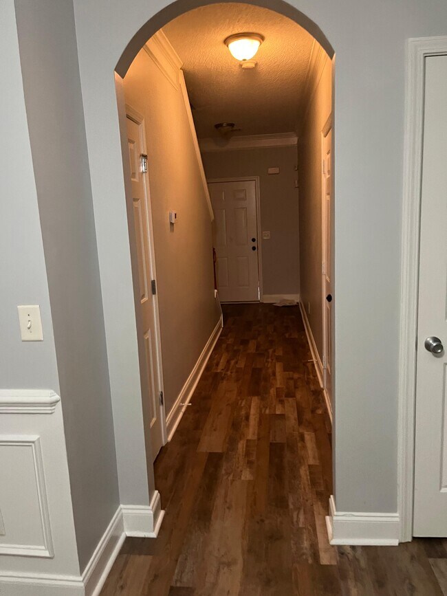 Photo - 2731 Halligan Point