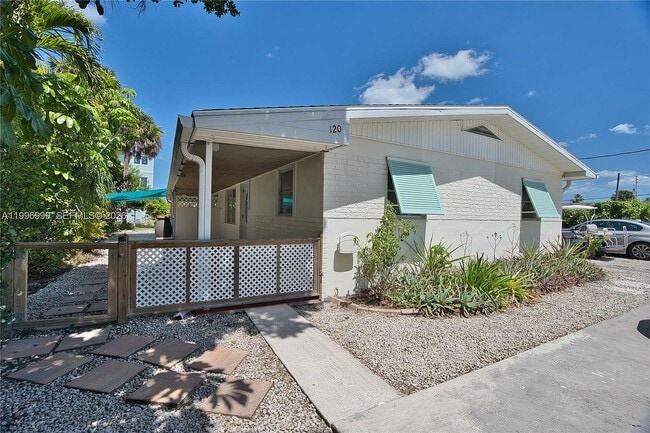 120 Coquina St
