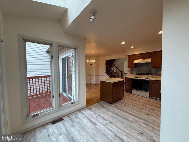 Photo - 58 Drumcastle Ct Casa Adosada