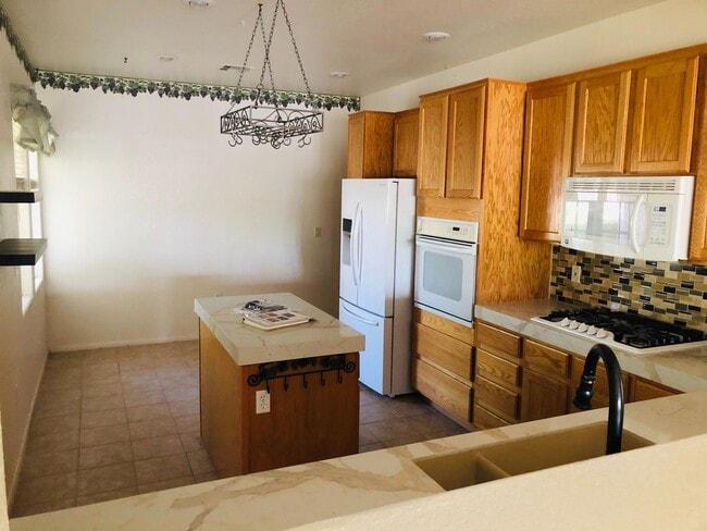 Photo - *WONDERFUL SINGLE STORY HOME IN GREEN VALLEY RANCH GATED COMMUNITY!!**