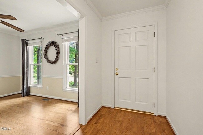 Photo - 302 Hutchins Dr