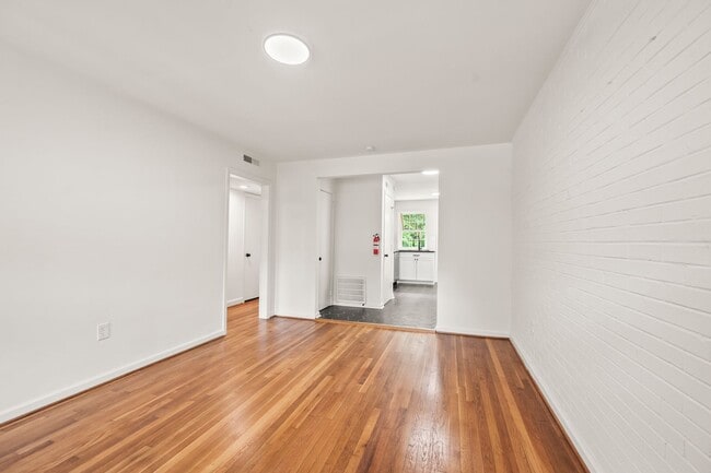 Photo - 1640 W Northwest Blvd Unit 1