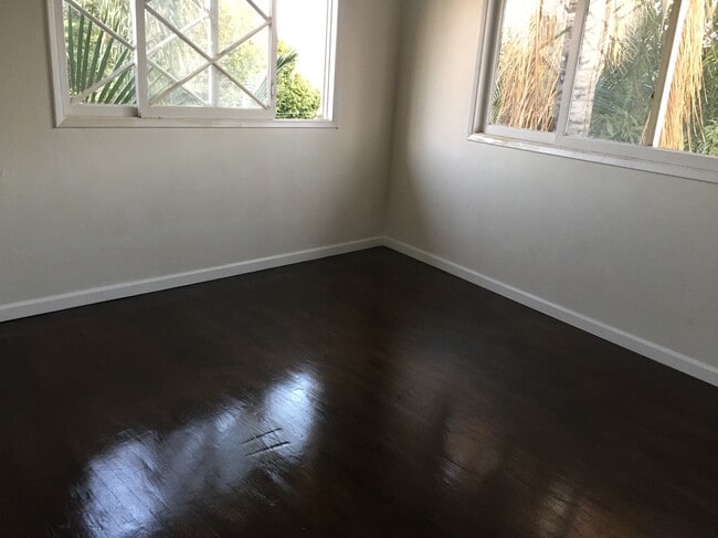 Photo - 3814 Country Club Dr Unidad 1 Bed