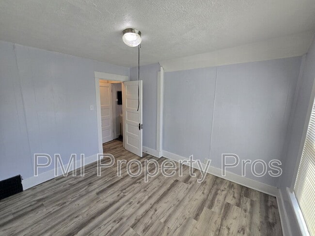 Photo - 2509A North Buffum Street