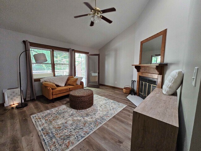 Photo - 513 Huntridge Dr