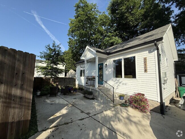 Building Photo - Secluced 800 Sq Ft 1-Bed Gem in Nashville’... Rental