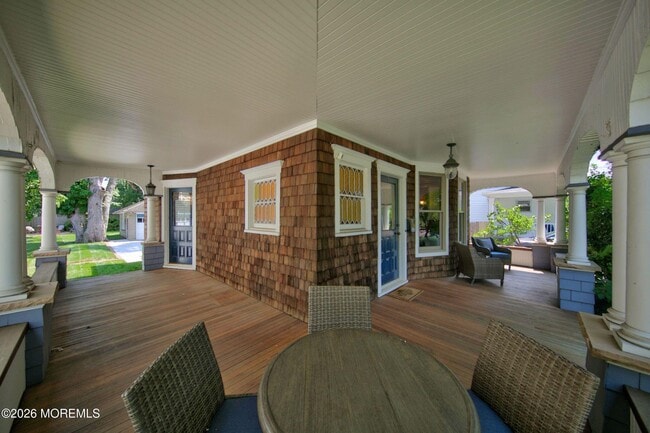 Photo - 266 River Rd