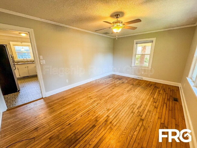 Photo - 113 Belmont Dr