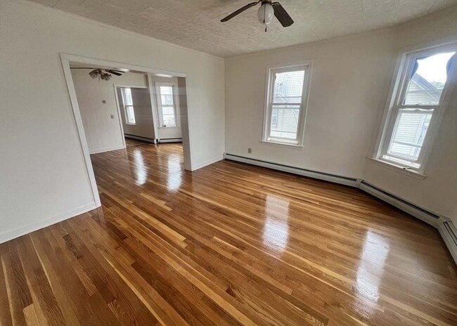 Photo - 212 Brightman St Unidad 2nd floor