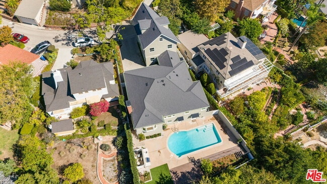 Photo - 2383 Panorama Terrace