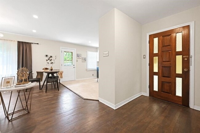 Photo - 1441 Murray Bay St