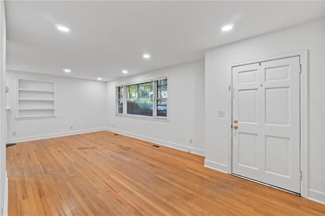 Photo - 1340 Cumberland Dr