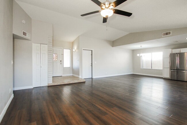 Photo - 10308 W Calle Del Oro
