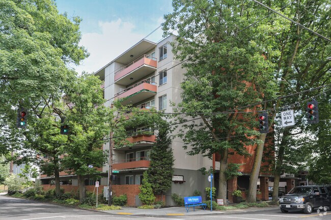 Photo - Irvington Apartments