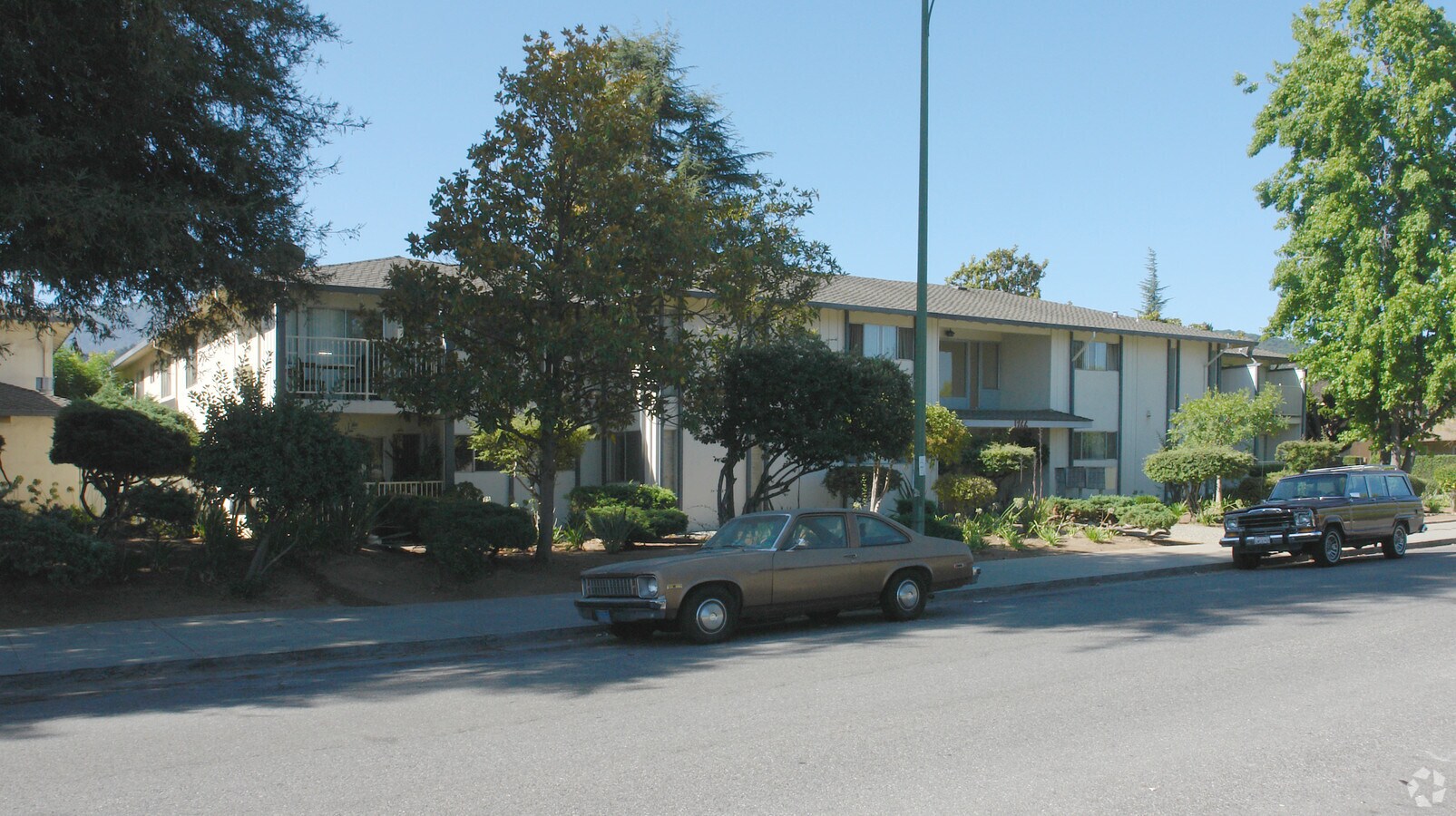 Blossom Hill Garden Apartments - Blossom Hill Garden Apartments