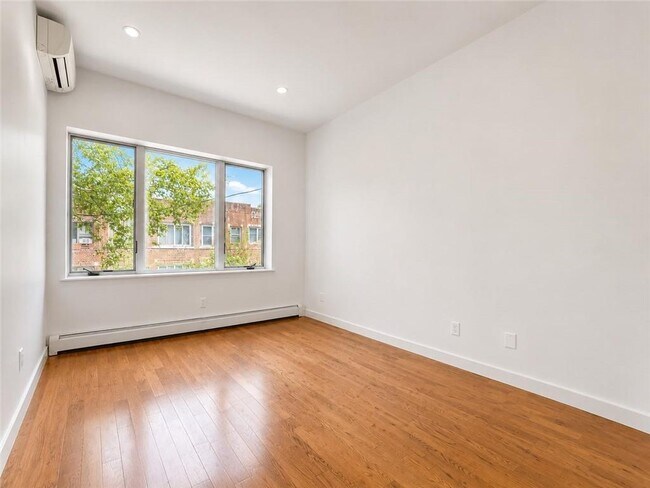 Photo - 1024 67th St Unit 2