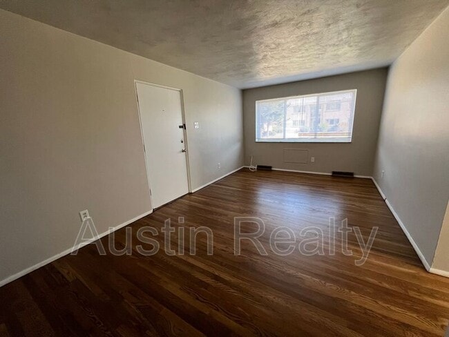 Photo - 9111 Olive Blvd Unit 1a