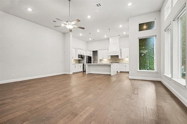 Photo - 1049 Sarah St