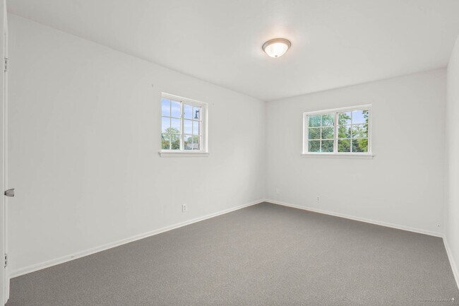 Photo - N84W15388 Menomonee Ave Unit 2