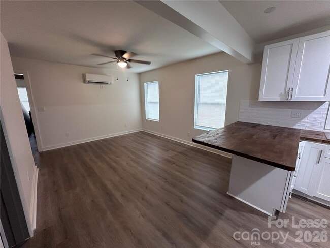 Photo - 510 F Ave SE