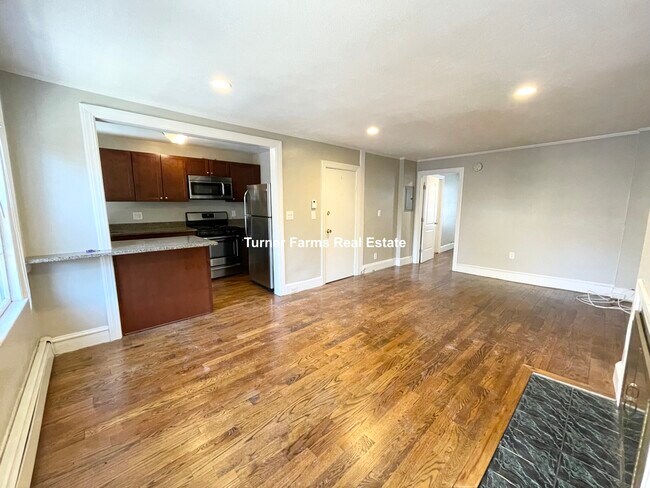 Photo - 26 Fayette St Apartments Unit 2