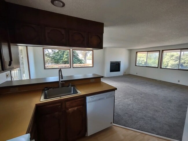 Photo - Large 2+ bedroom 2.5 bath home with large ...